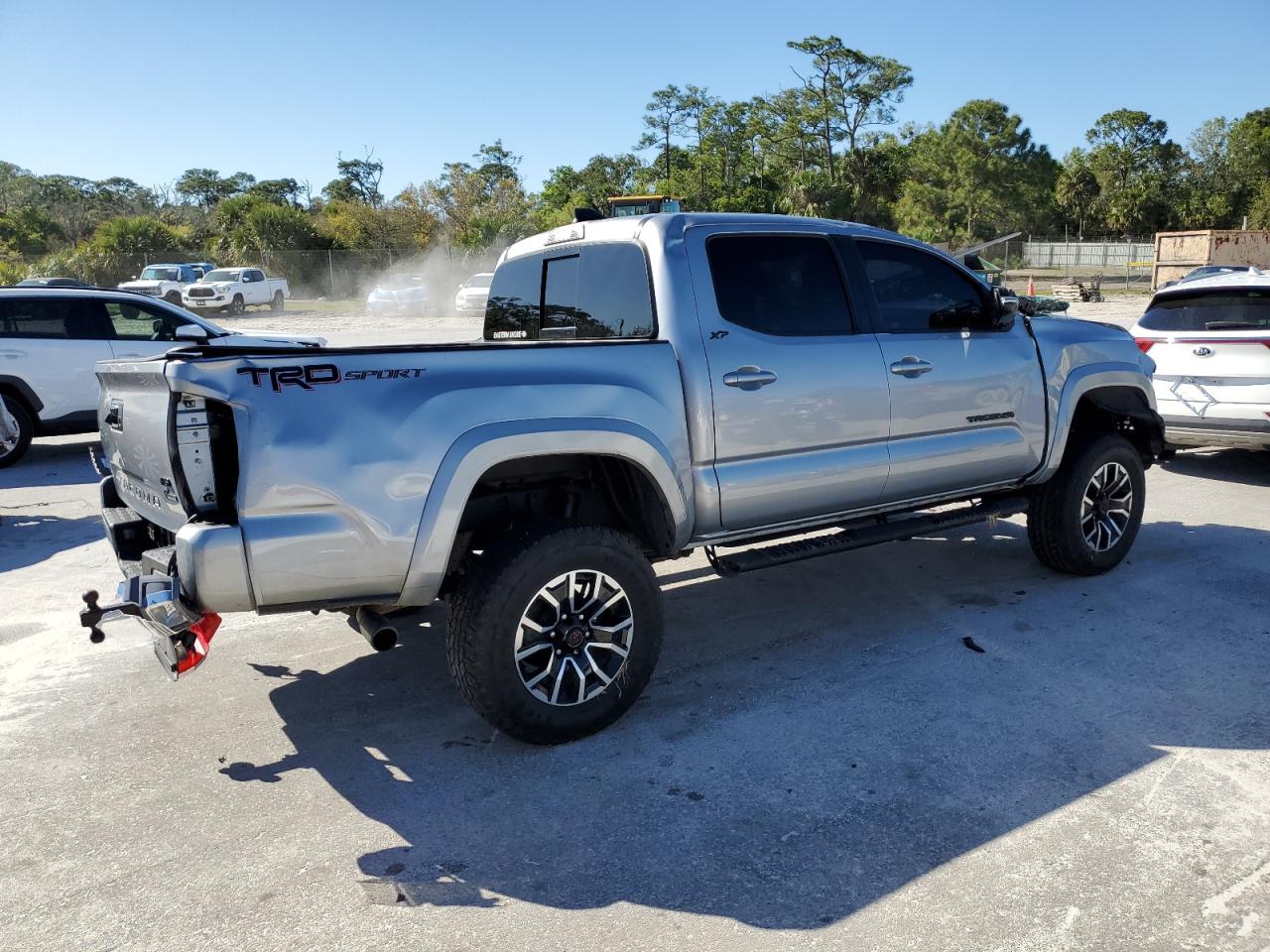 2021 Toyota Tacoma - Image 3