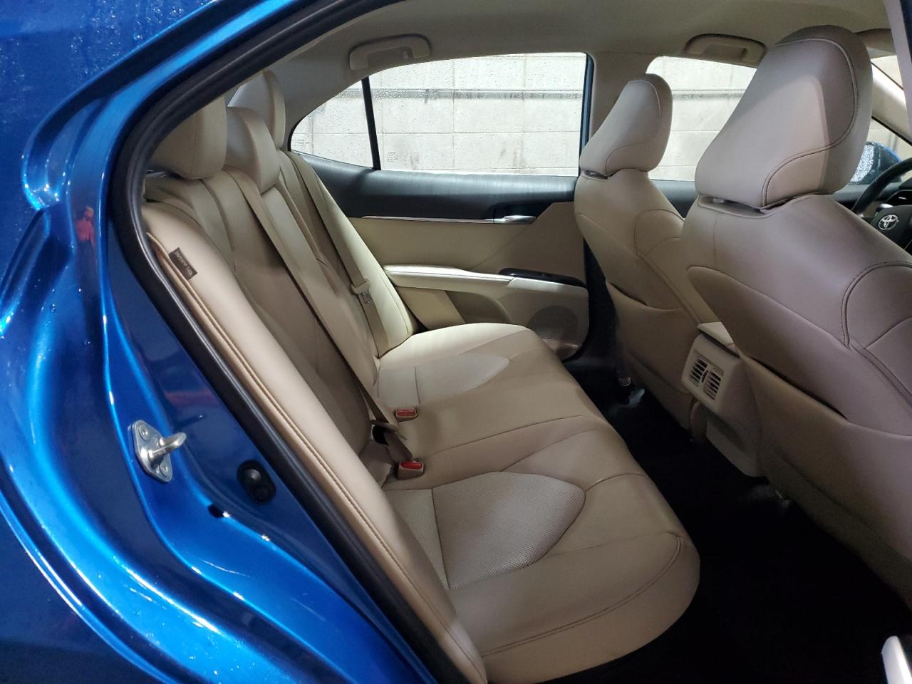 2020 Toyota Camry - Image 10