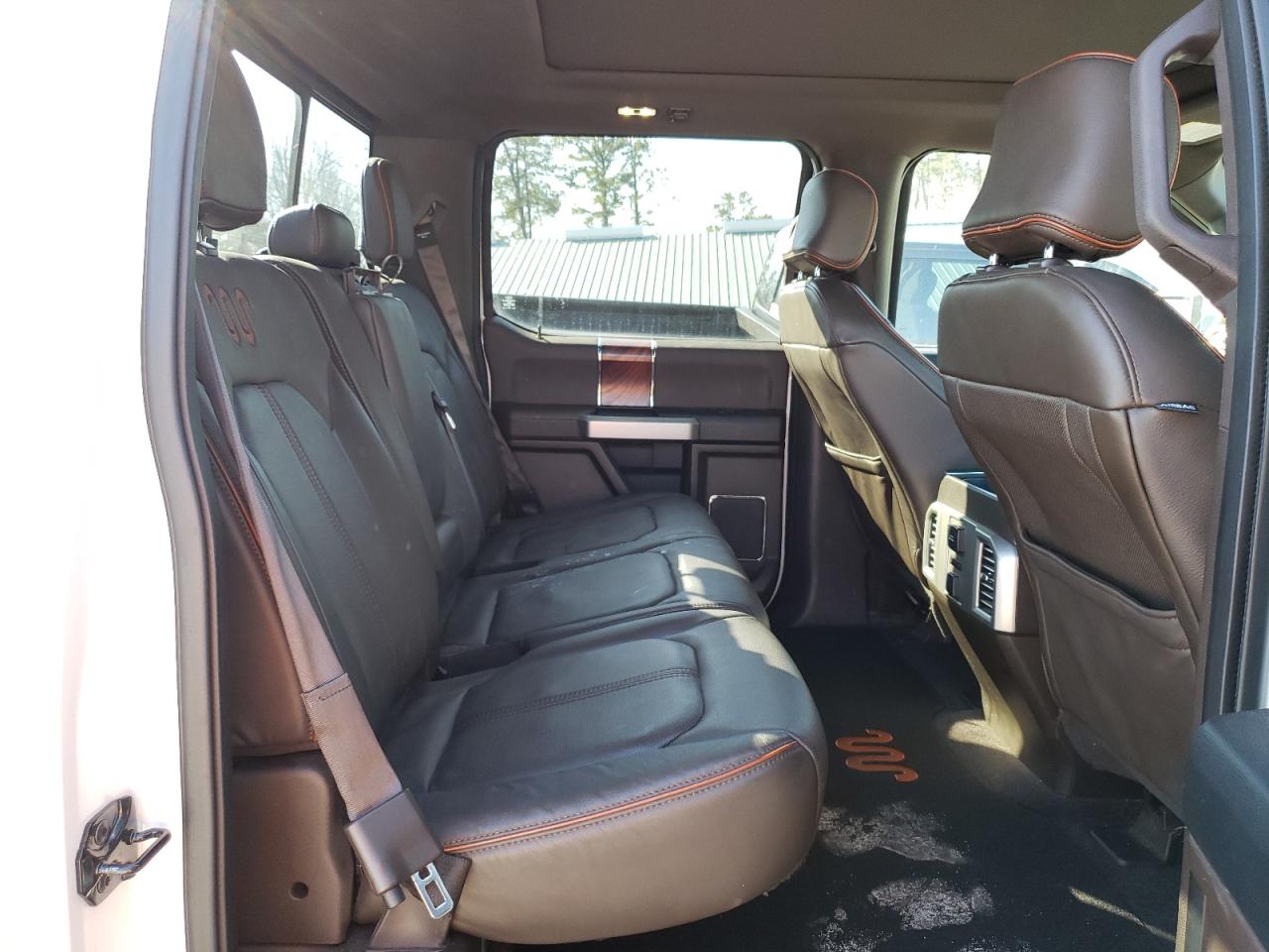 2015 Ford F-150 - Image 10