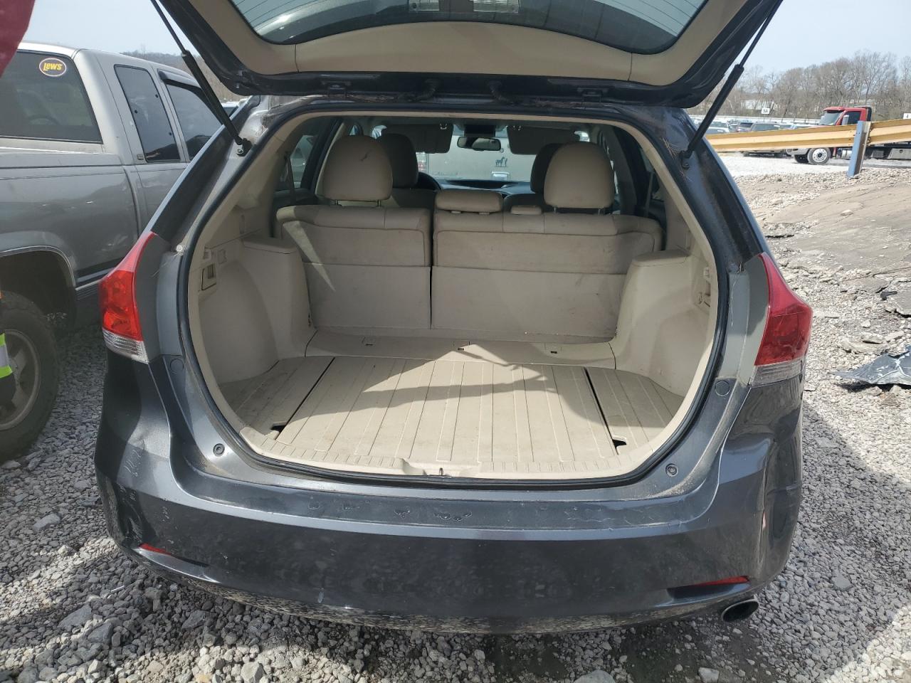 2011 Toyota Venza - Image 6