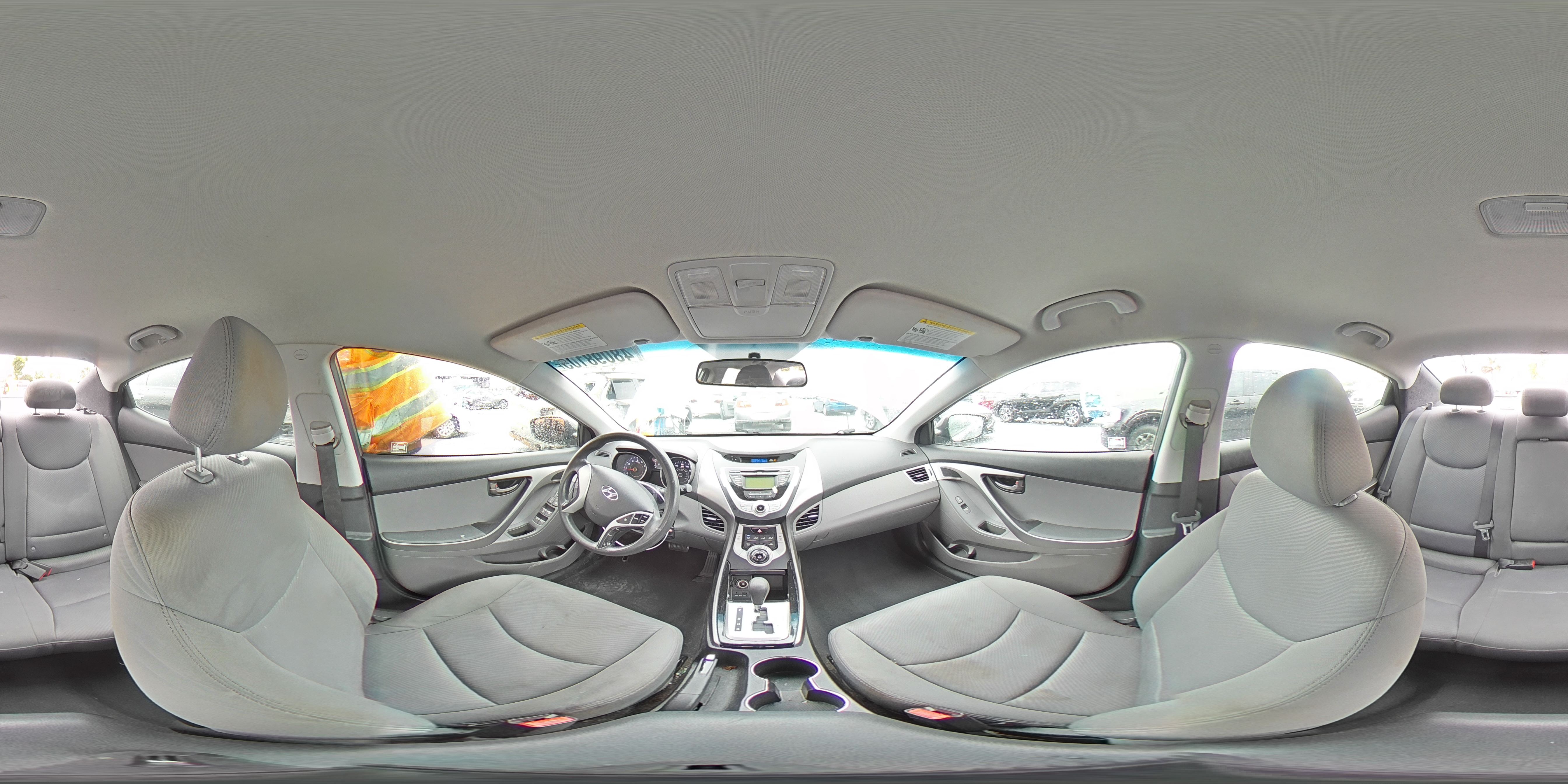 2012 Hyundai Elantra - Image 12