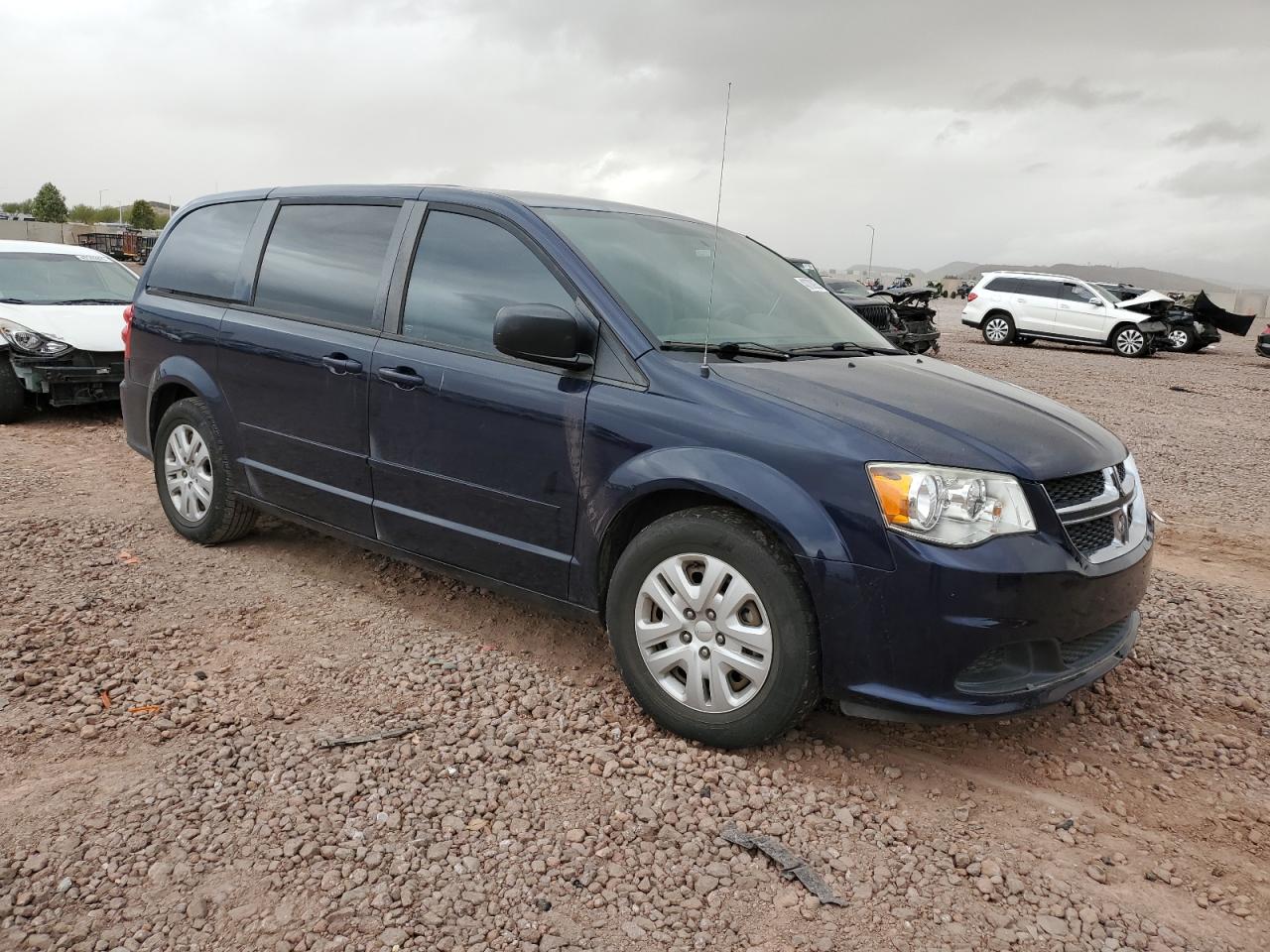 2016 Dodge Caravan - Image 4