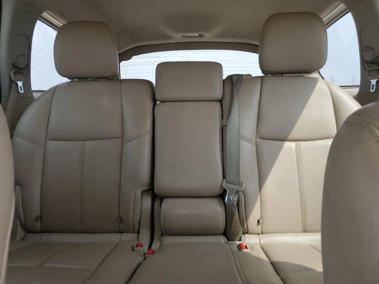 2015 Nissan Pathfinder - Image 10