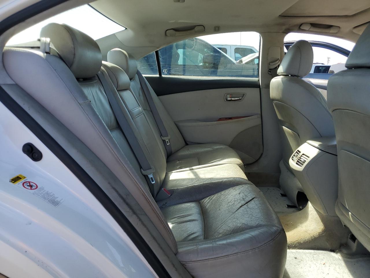 2007 Lexus ES - Image 10