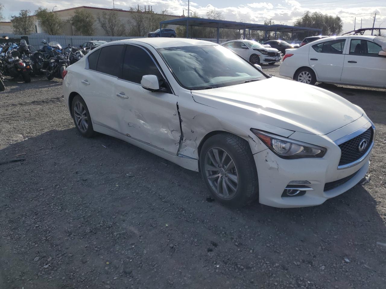 2015 Infiniti Q50 - Image 4