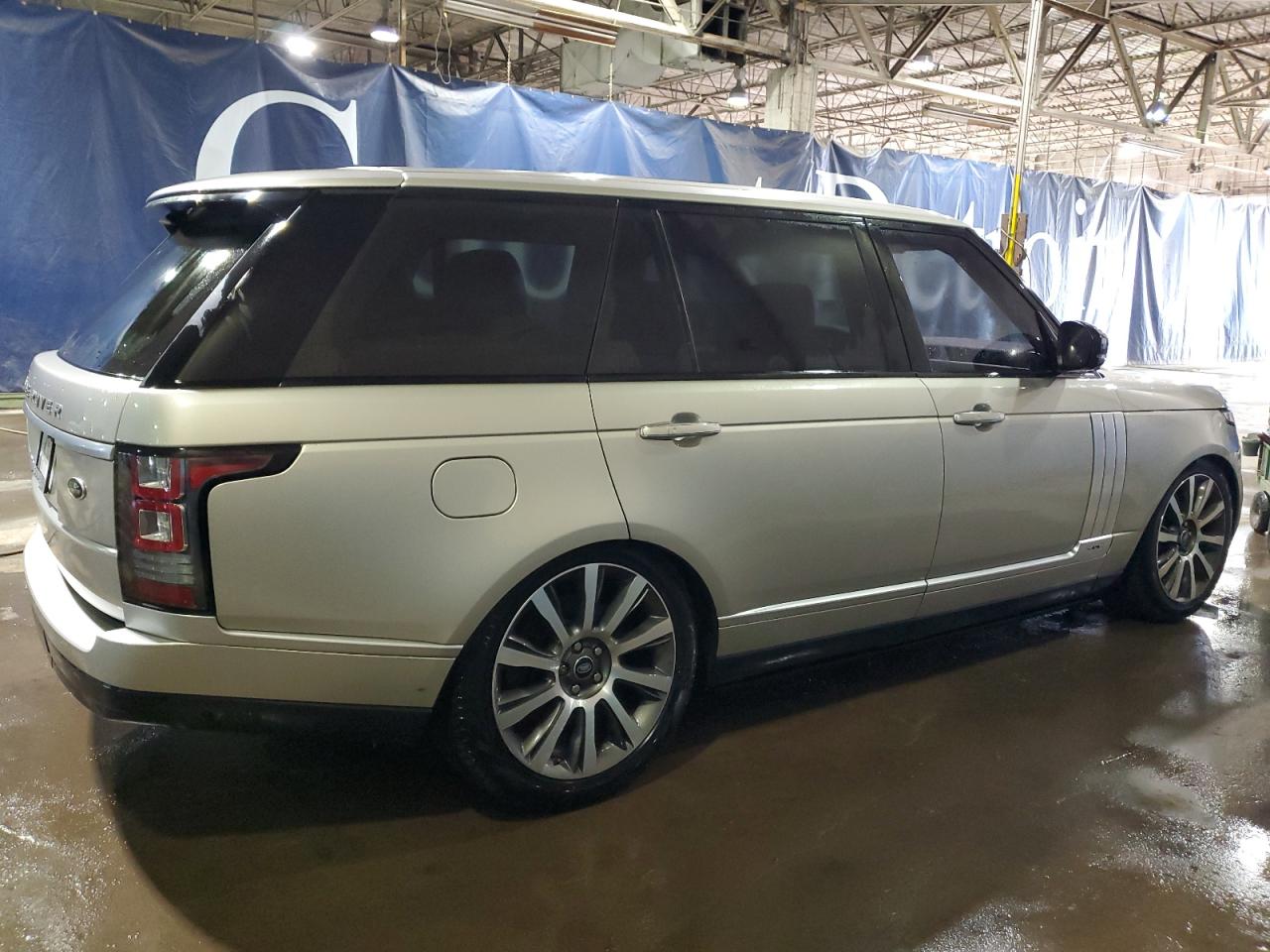 2015 Land Rover Range Rover - Image 3