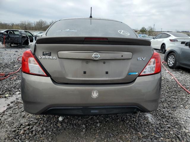  NISSAN VERSA 2016 Коричневий