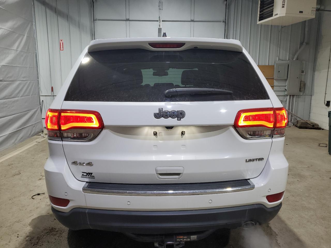 2015 Jeep Grand Cherokee - Image 6