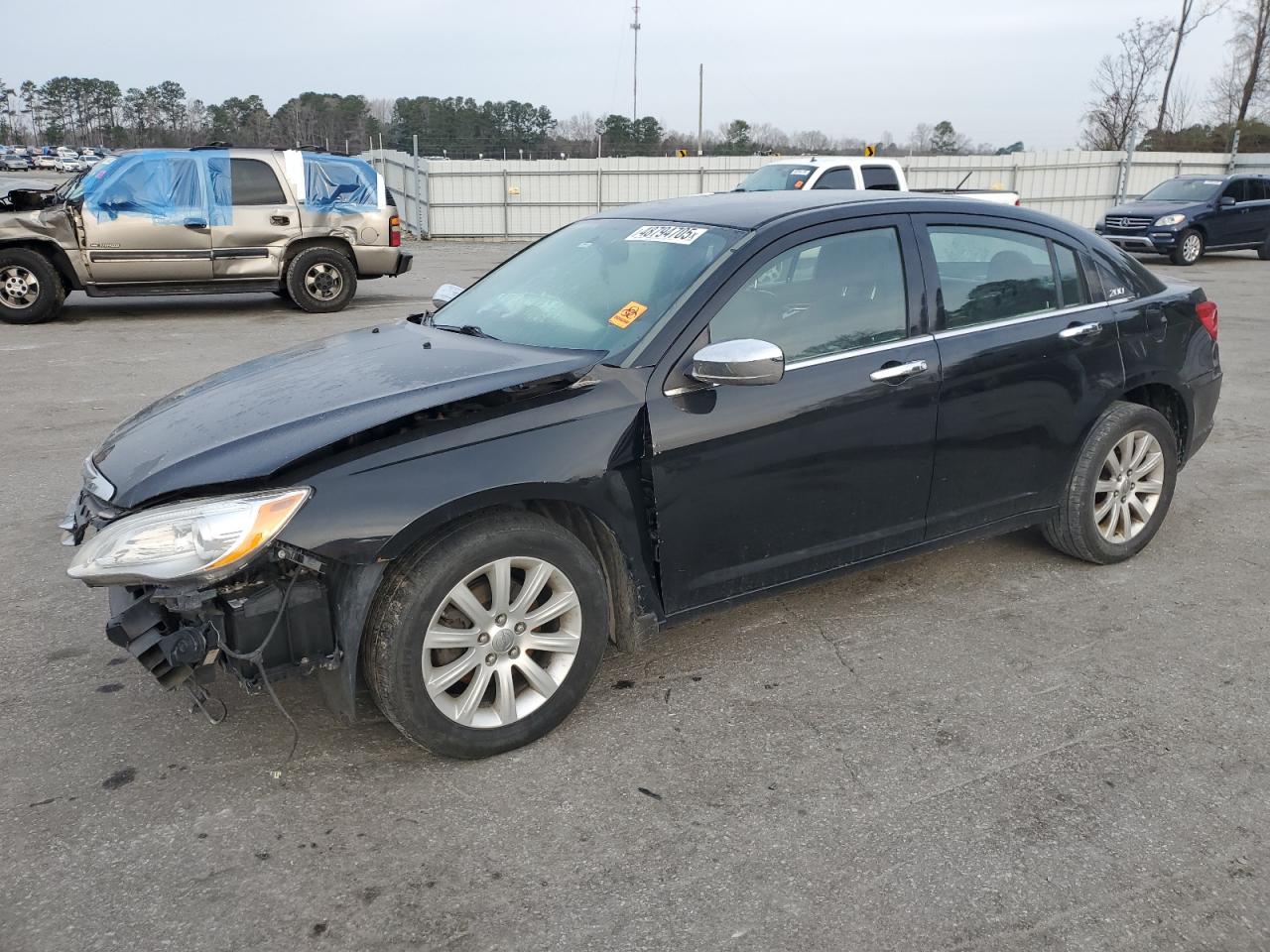 Dunn, NC에서 판매 중인 2014 Chrysler 200 Limited - Front End
