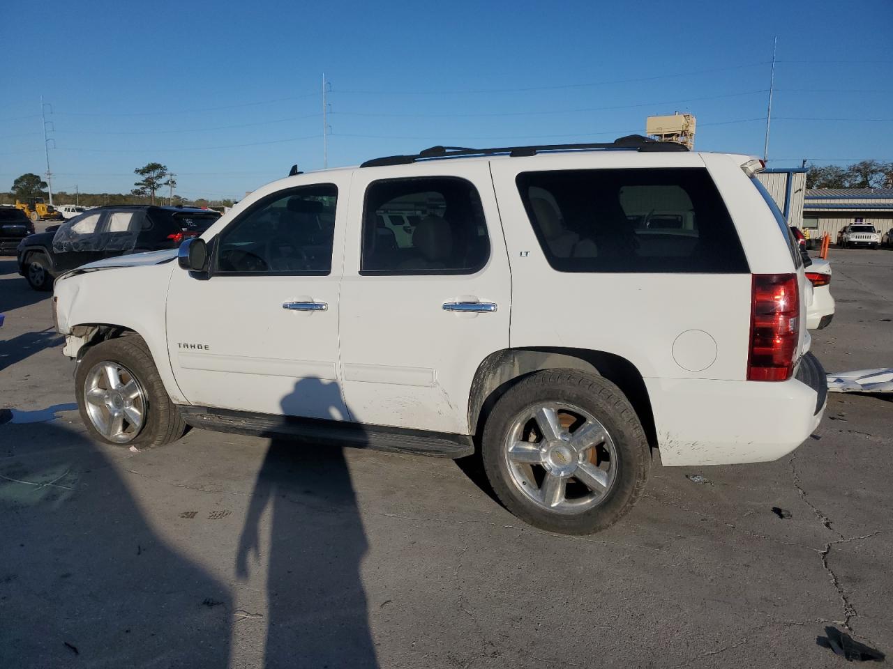 2014 Chevrolet Tahoe - Image 2