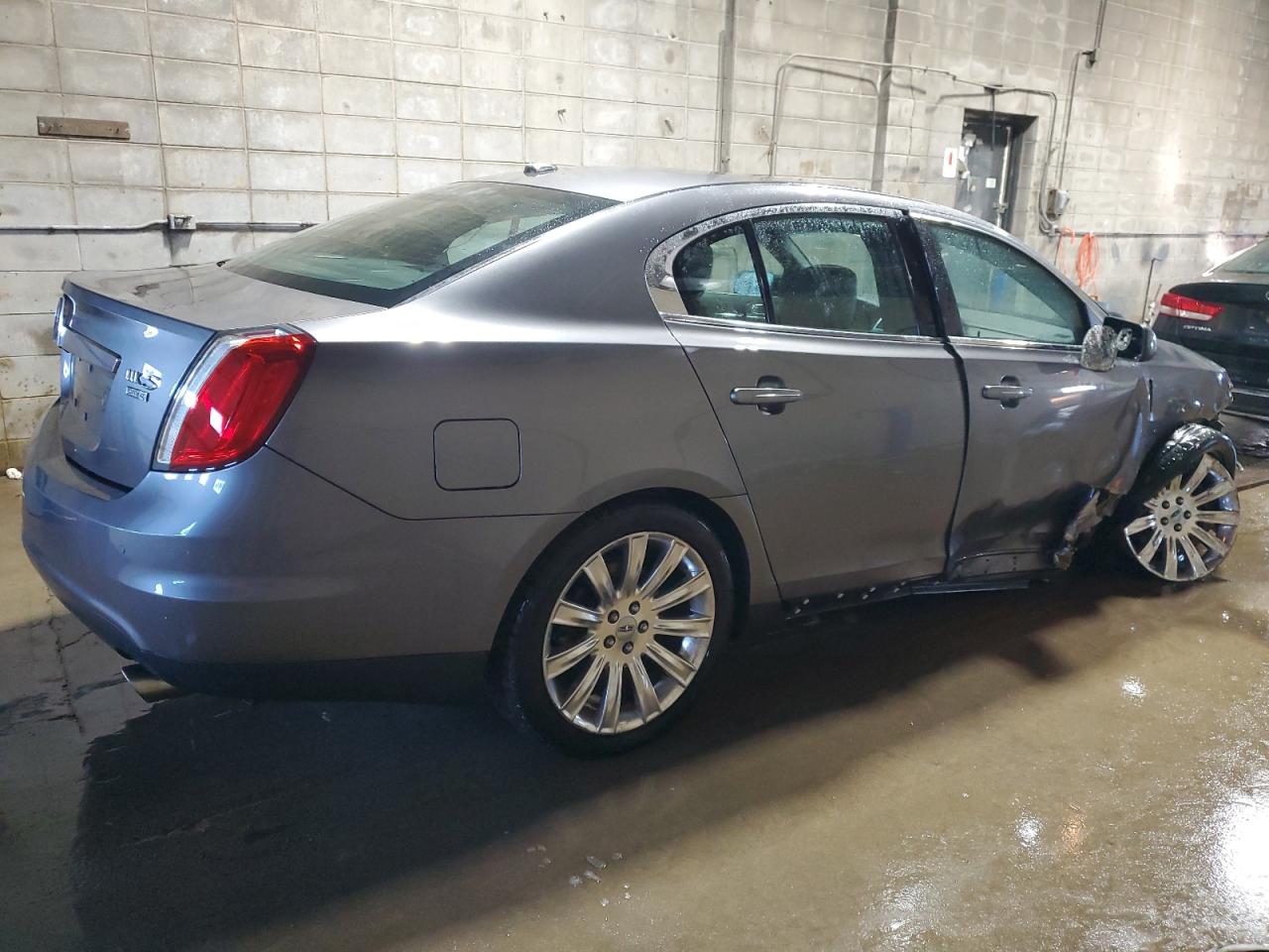 2011 Lincoln MKS - Image 3