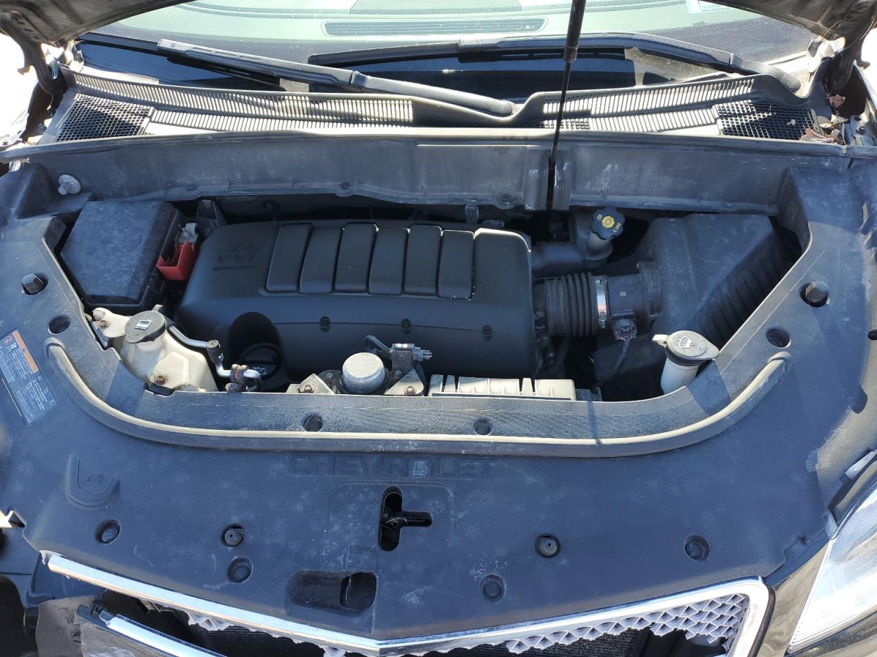 2011 Chevrolet Traverse - Image 12