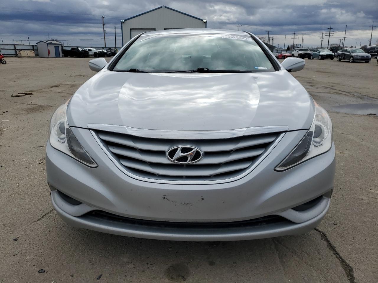 2013 Hyundai Sonata - Image 5
