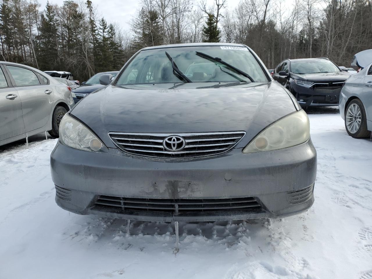 2005 Toyota Camry - Image 5