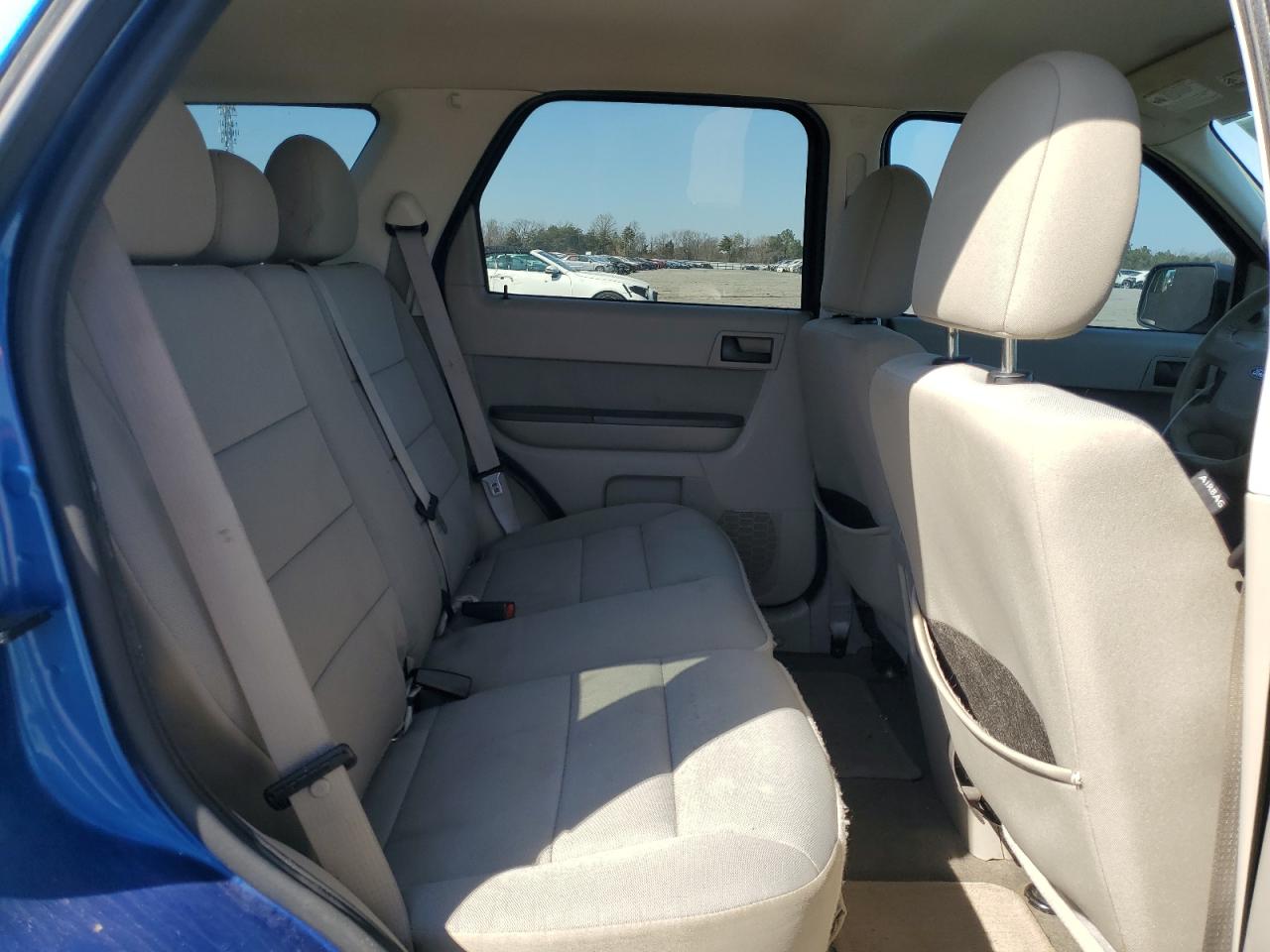 2011 Ford Escape - Image 11