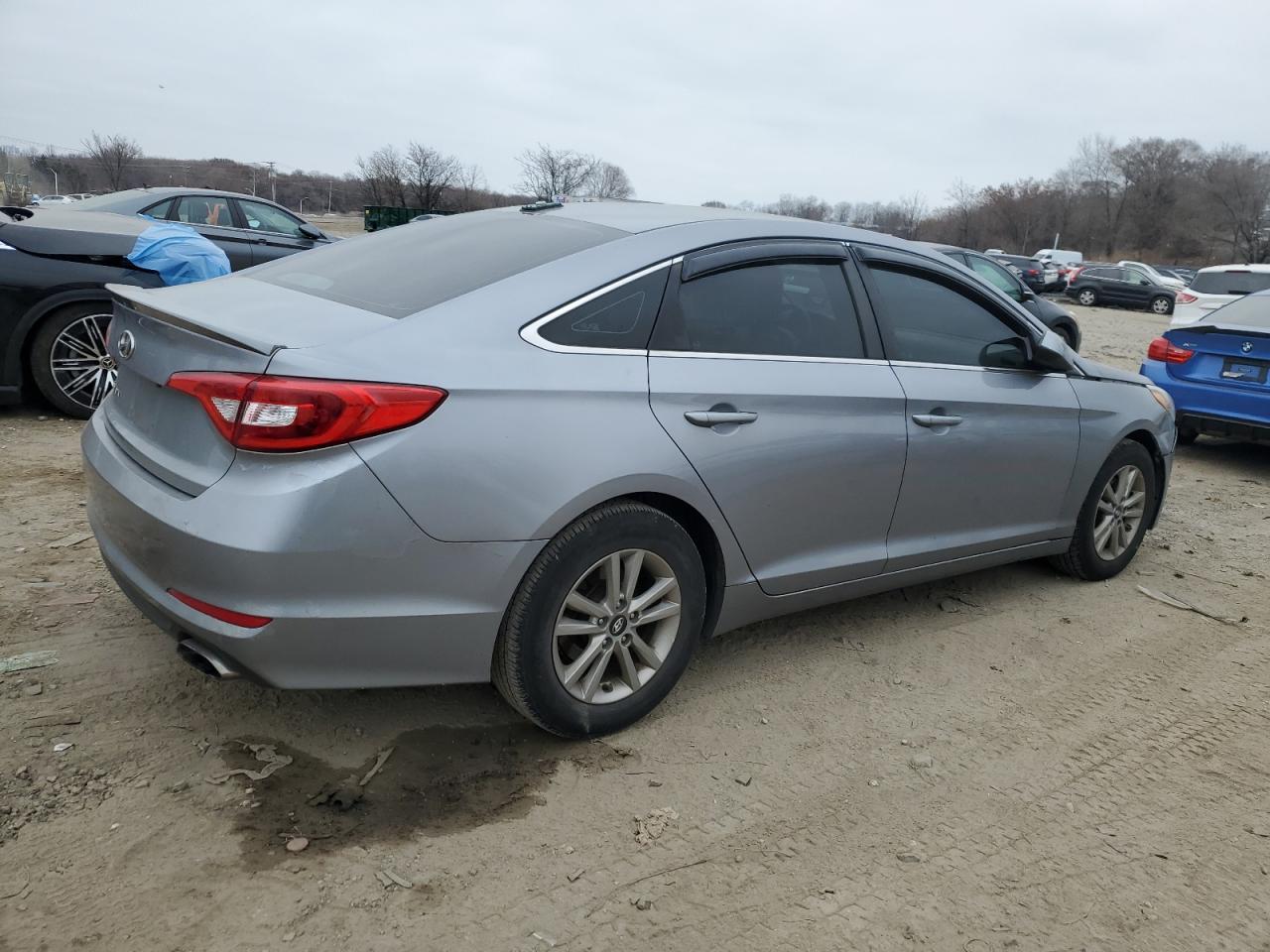 2017 Hyundai Sonata - Image 3