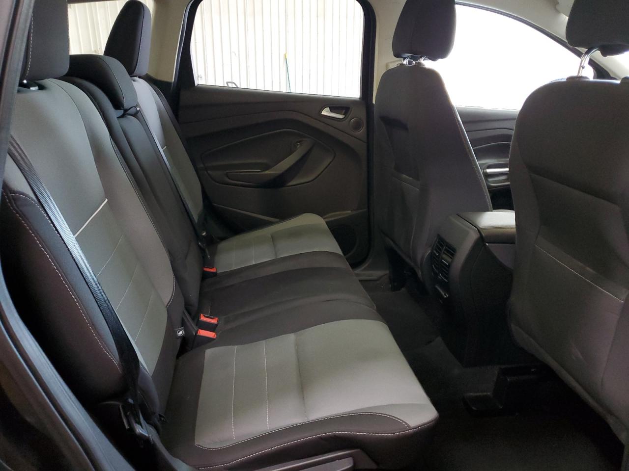2015 Ford Escape - Image 10