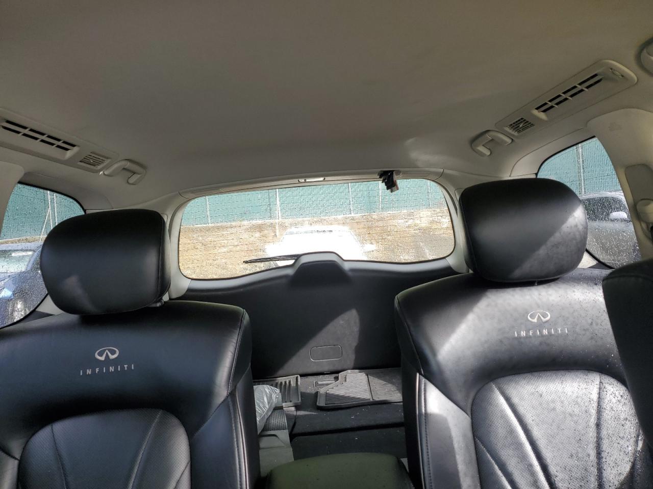 2011 Infiniti QX56 - Image 10