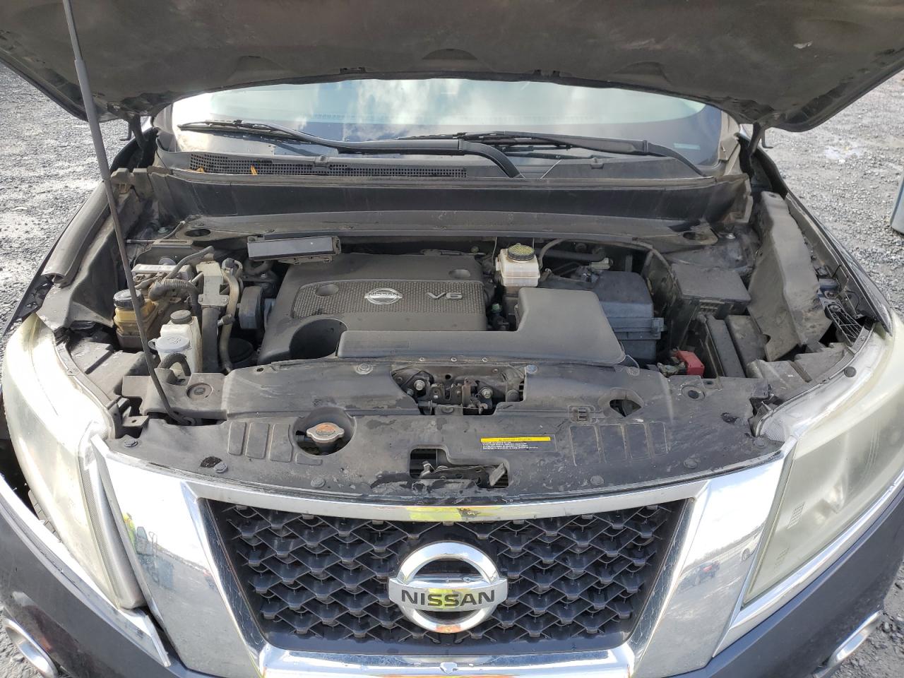 2013 Nissan Pathfinder - Image 13