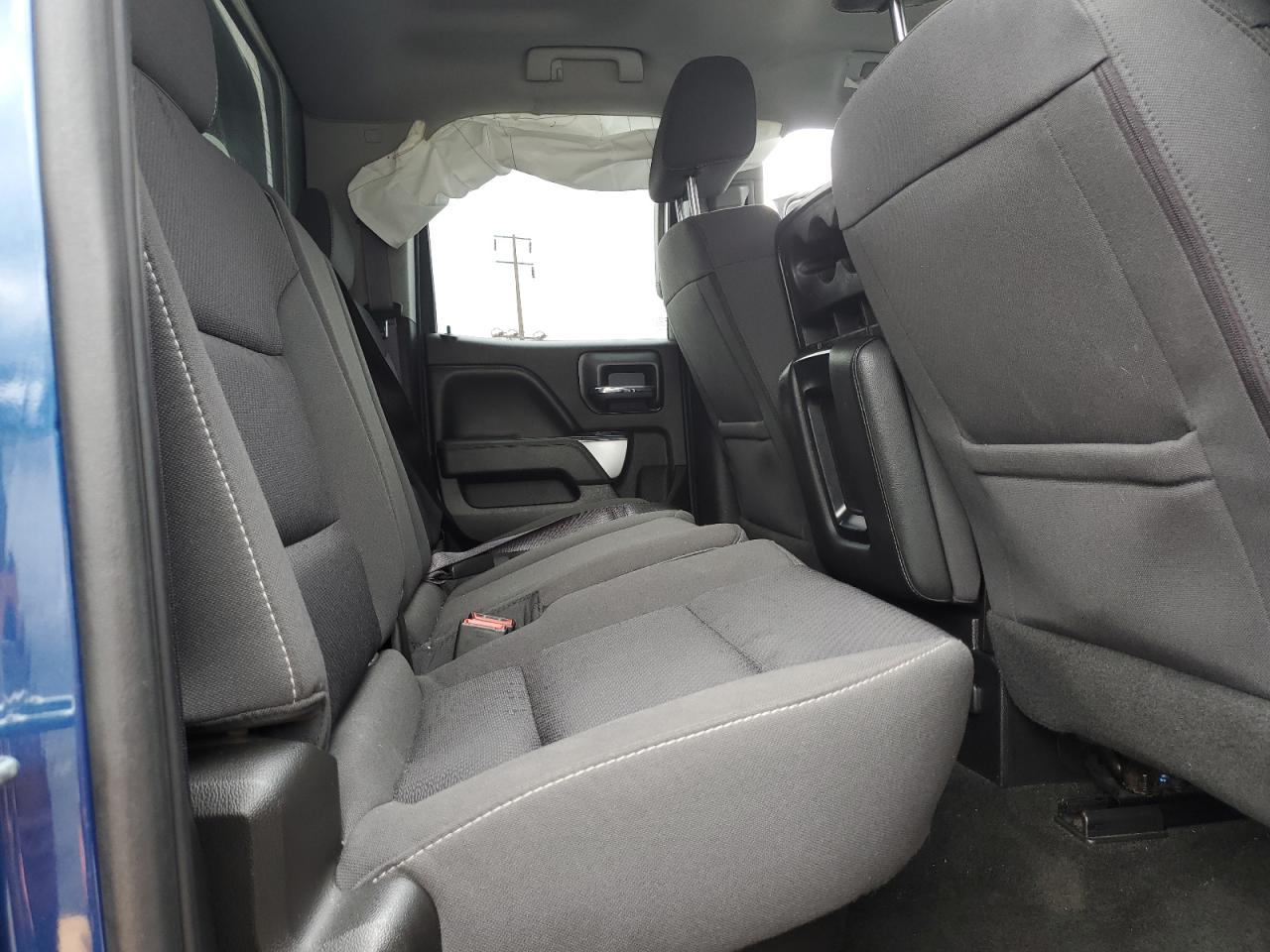 2017 Chevrolet Silverado - Image 10