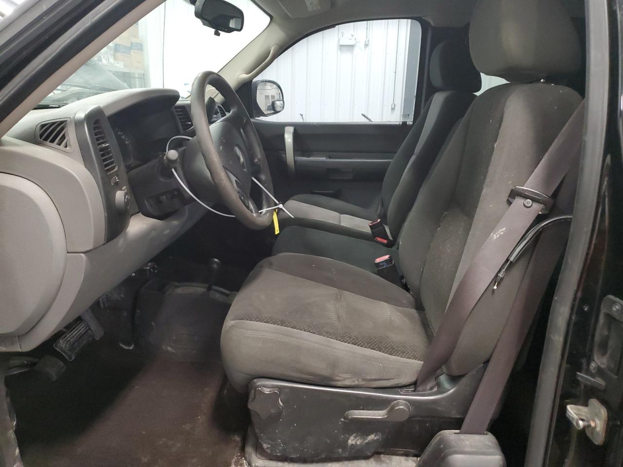 2009 Chevrolet Silverado - Image 7