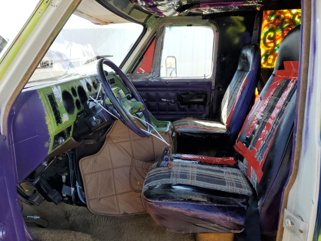 1984 Chevrolet G30 VIN: 2GBJG31MXE4136430 Lot: 51361825