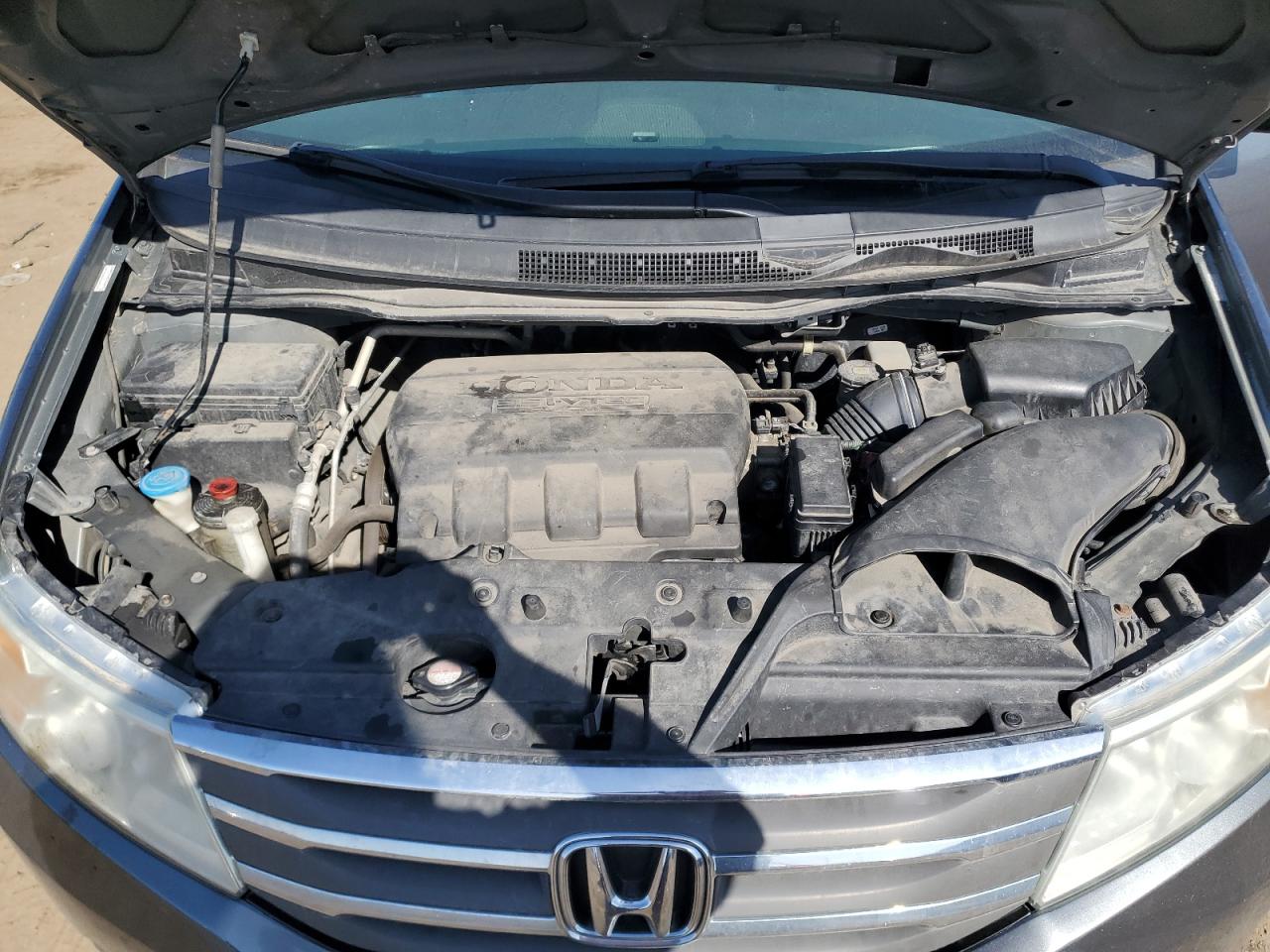 2011 Honda Odyssey - Image 12