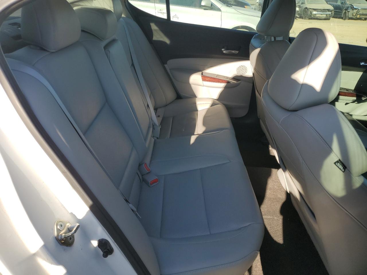 2017 Acura TLX - Image 11