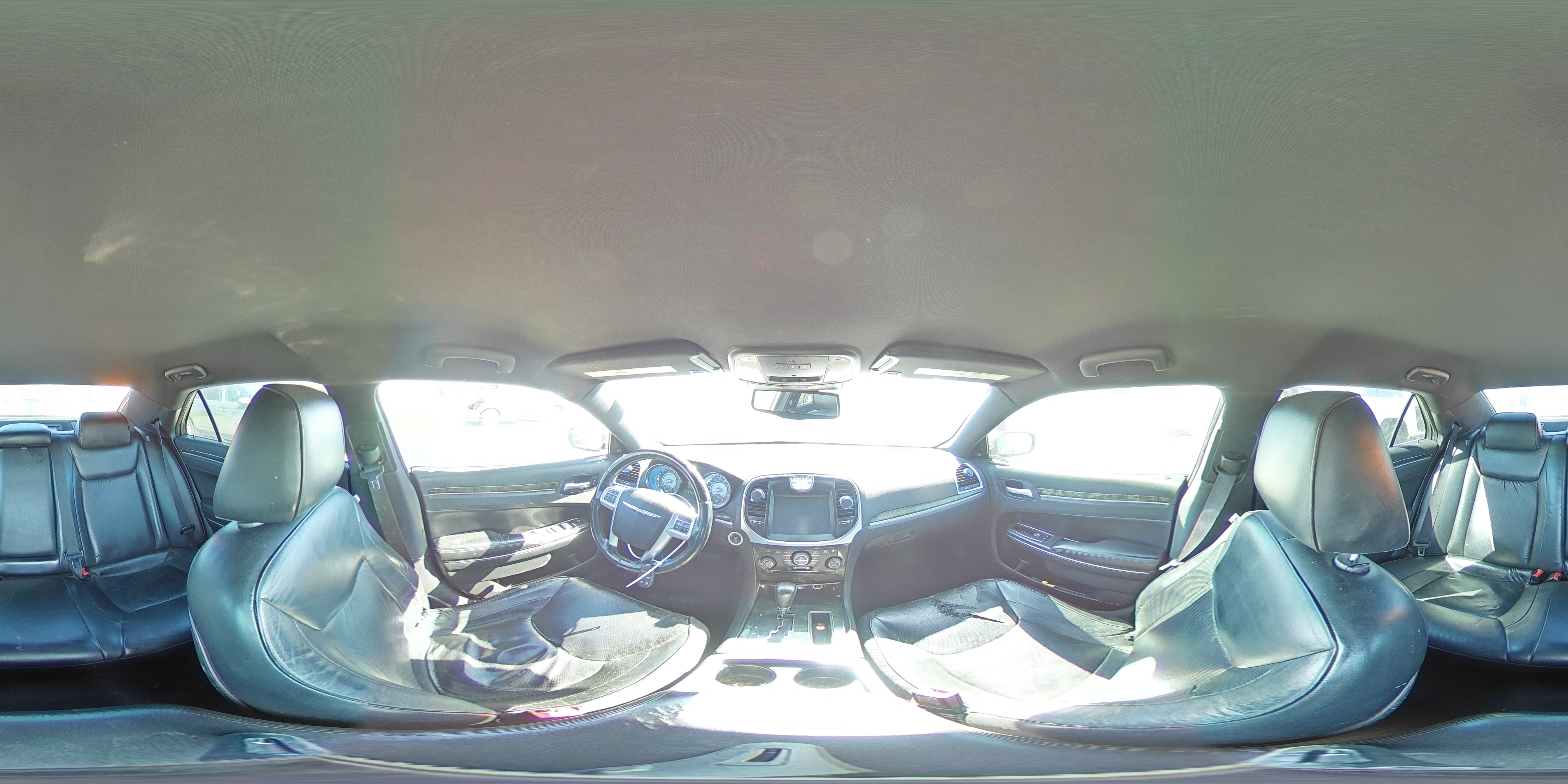 2011 Chrysler 300 - Image 13