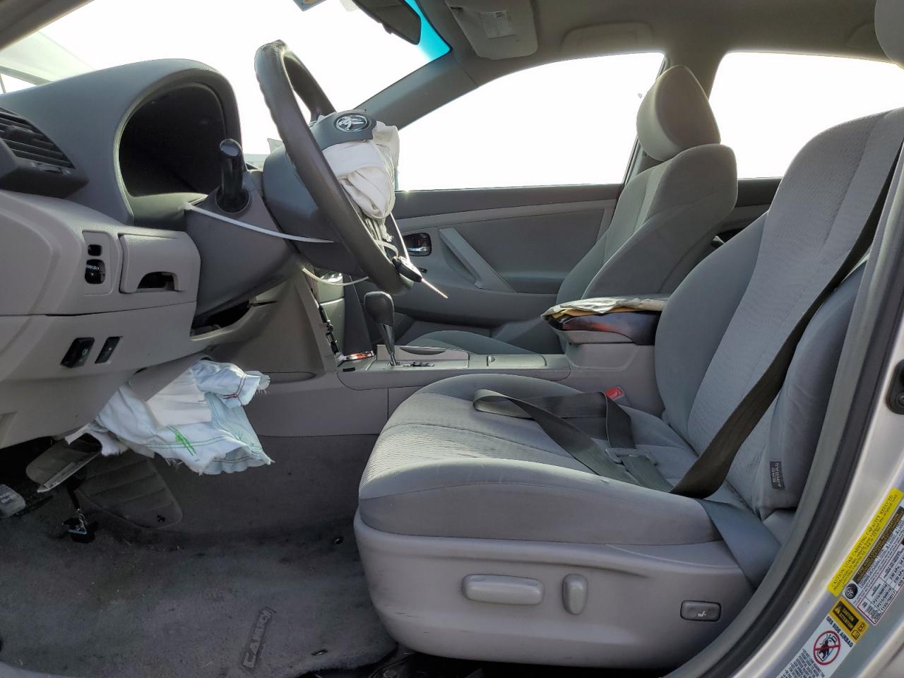 2011 Toyota Camry - Image 7