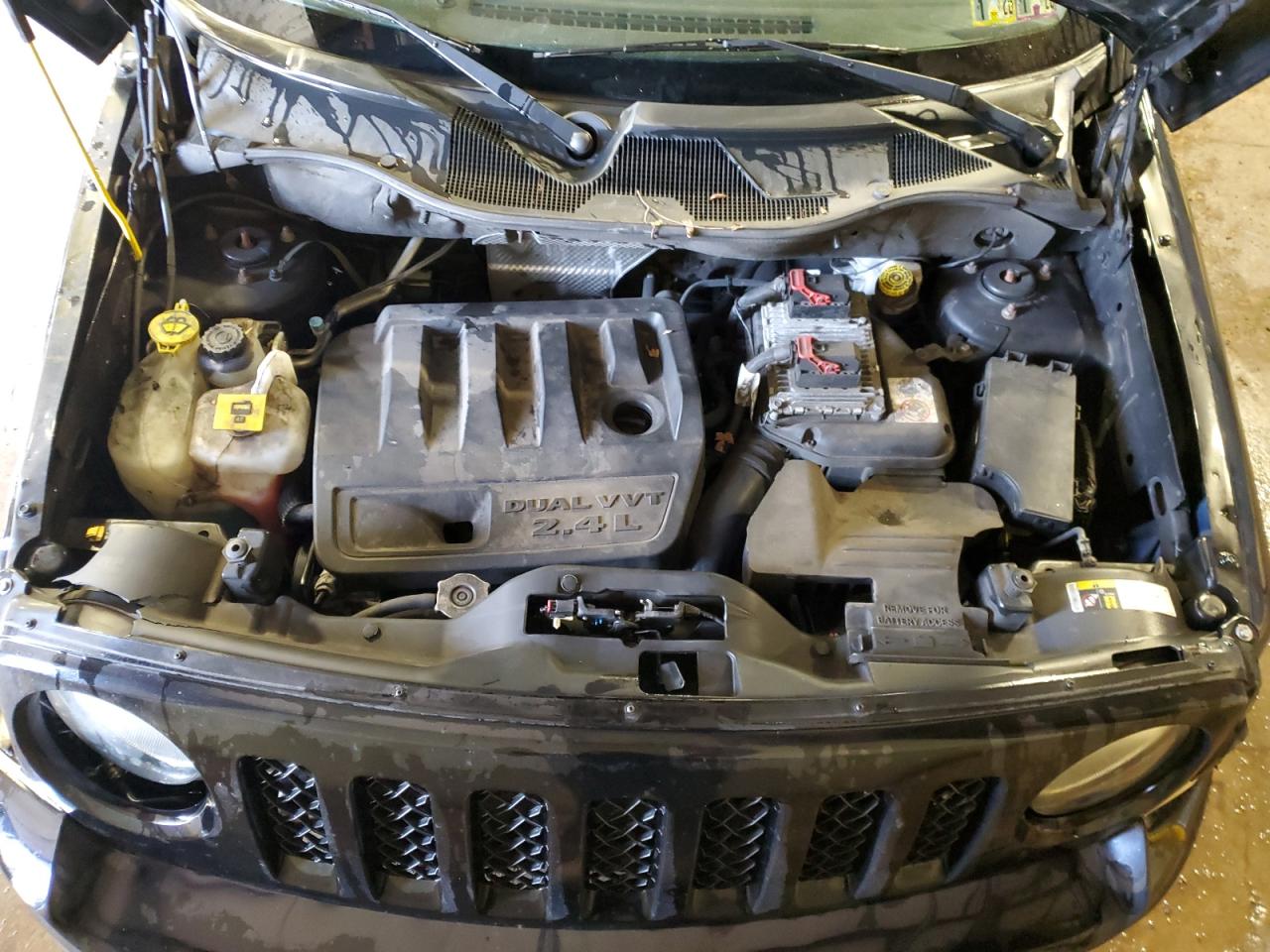 2016 Jeep Liberty (Patriot) - Image 12