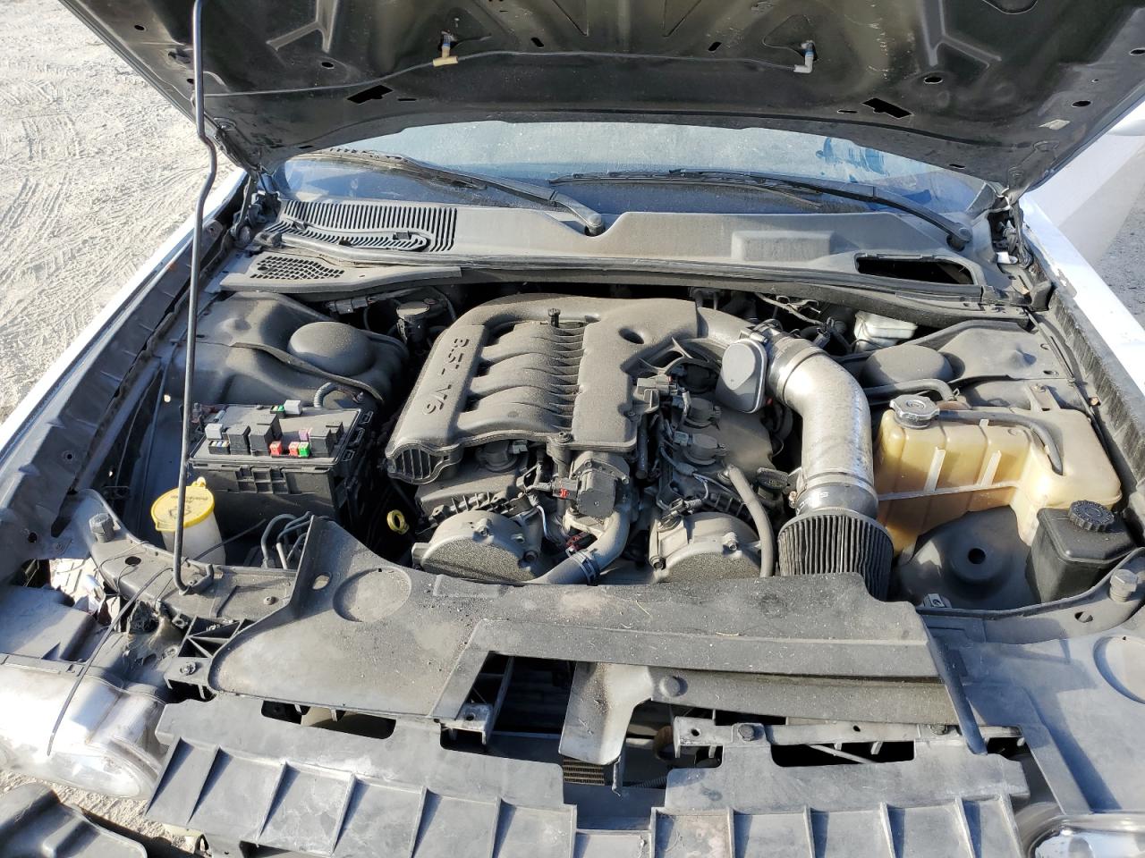 2010 Dodge Challenger - Image 11