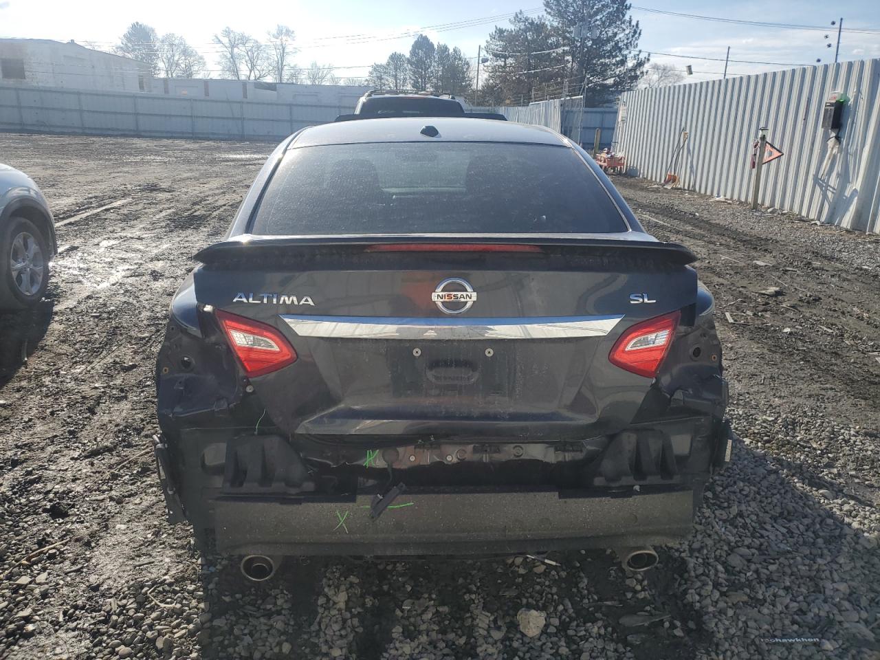 2016 Nissan Altima - Image 6