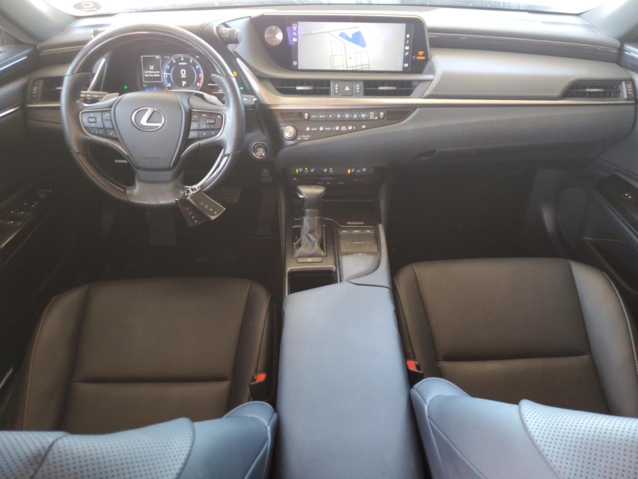 2021 Lexus ES - Image 8