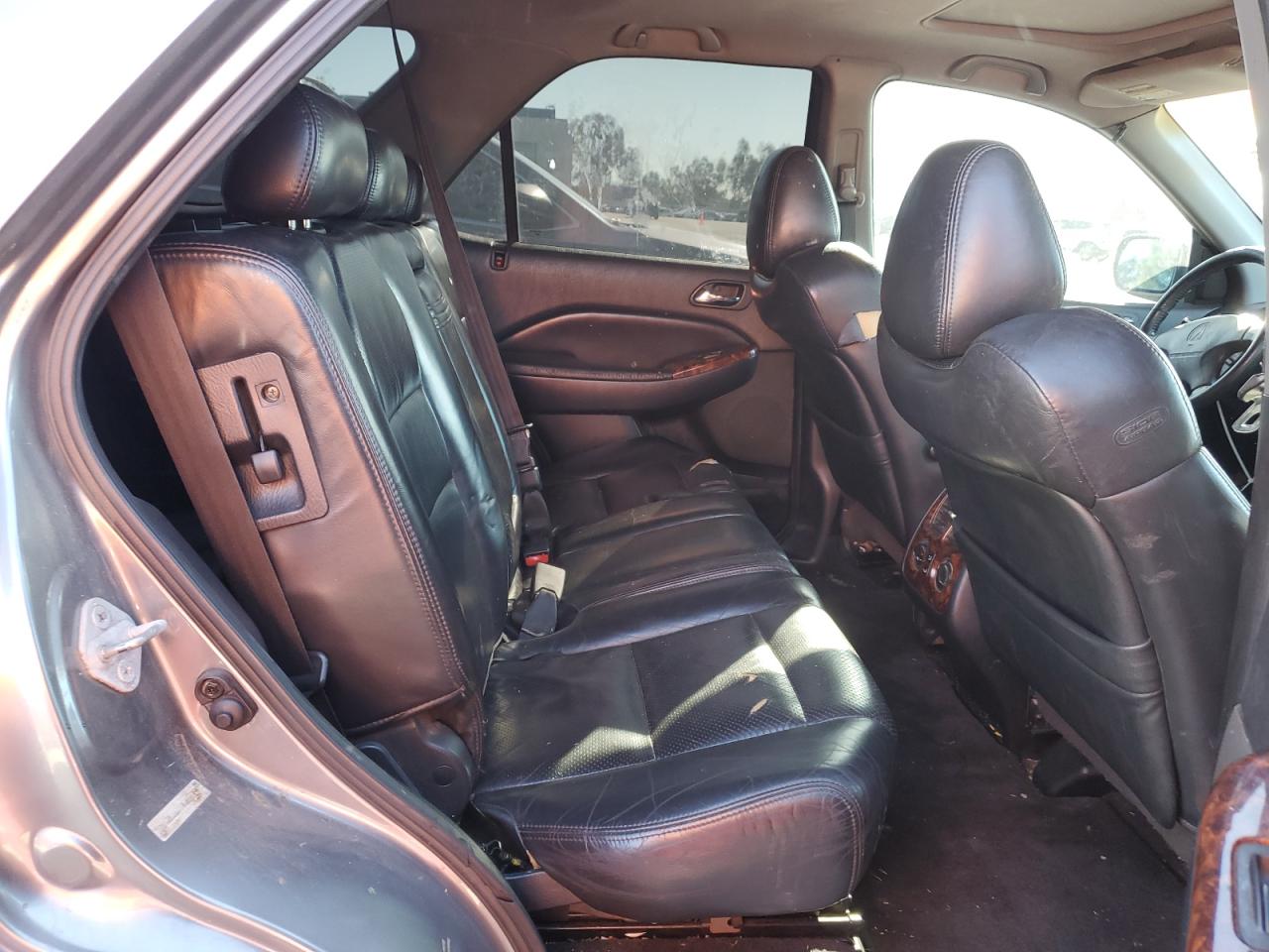 2001 Acura MDX - Image 11