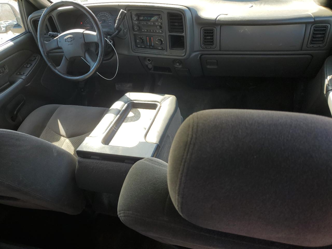 2006 Chevrolet Silverado - Image 8