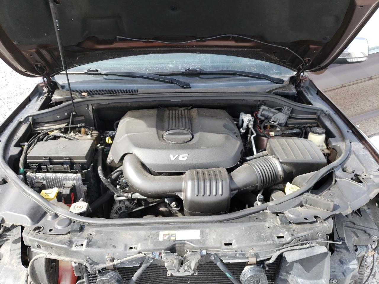 2014 Jeep Grand Cherokee - Image 14