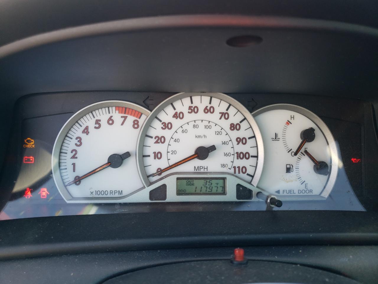 2005 Toyota Corolla - Image 9