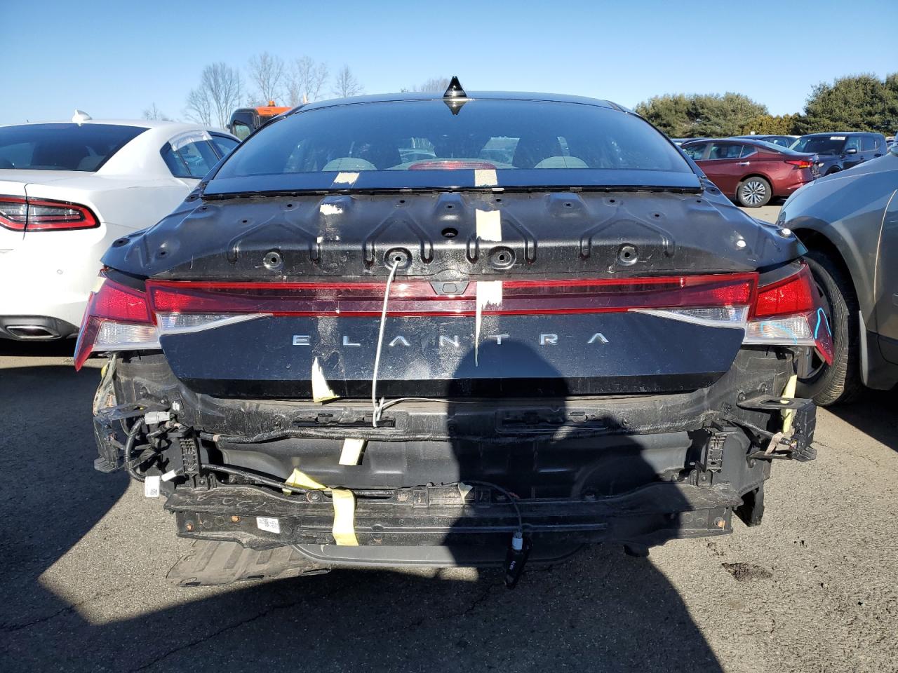 2023 Hyundai Elantra - Image 6