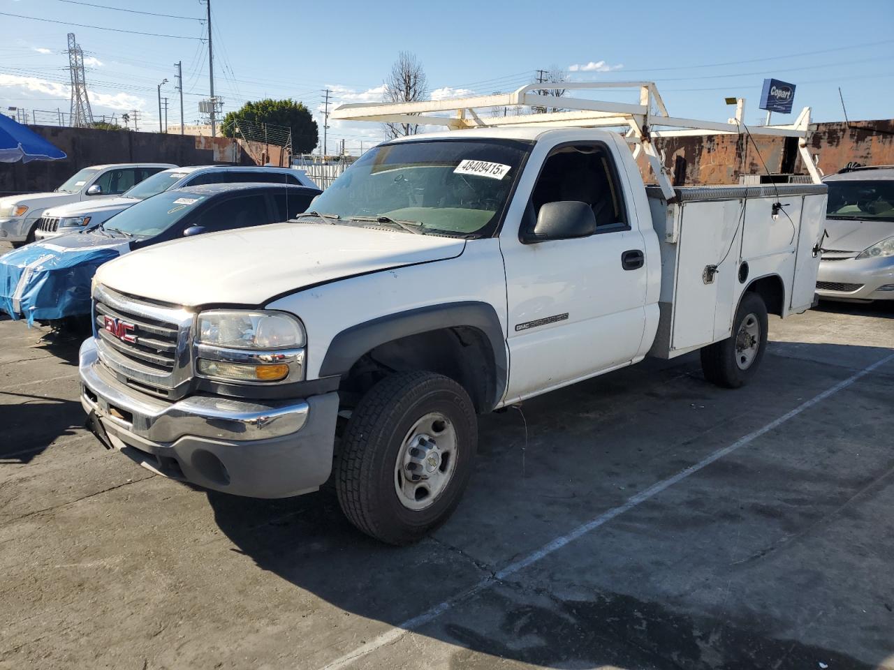 2004 Gmc Sierra C2500 Heavy Duty for Sale in Wilmington, CA - Vandalism