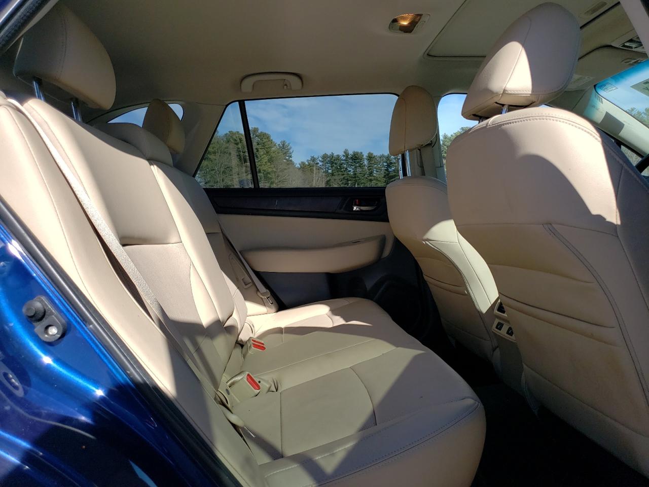 2016 Subaru Outback - Image 10