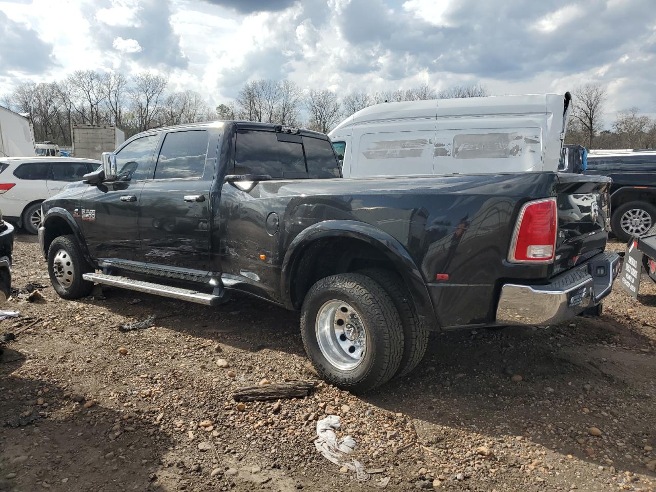 2018 RAM 3500 - Image 2