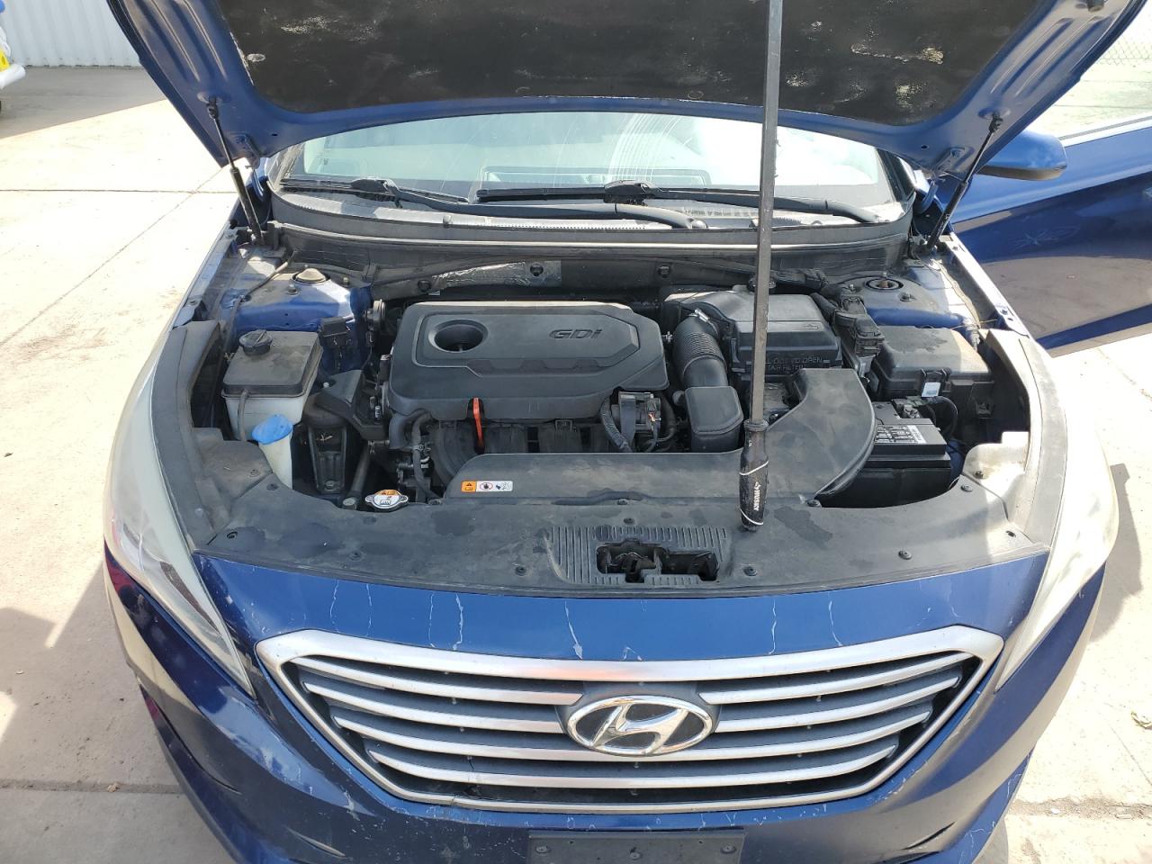 2016 Hyundai Sonata - Image 11