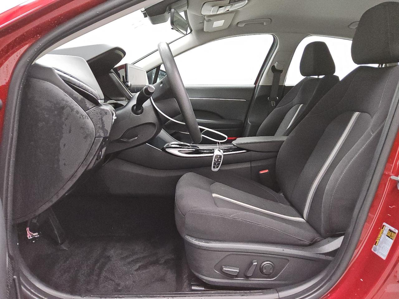 2023 Hyundai Sonata - Image 7