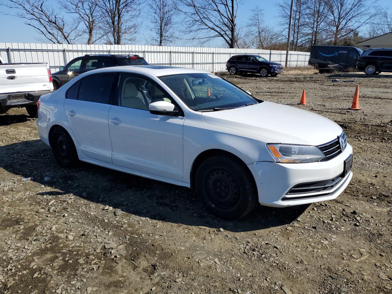 2015 Volkswagen Jetta - Image 4