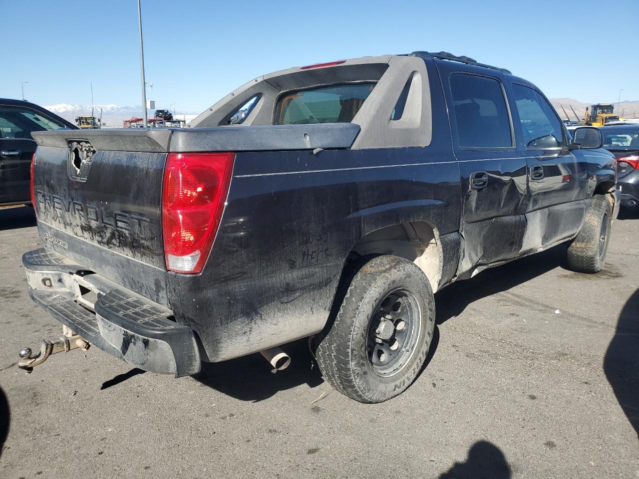 2006 Chevrolet Avalanche - Image 3