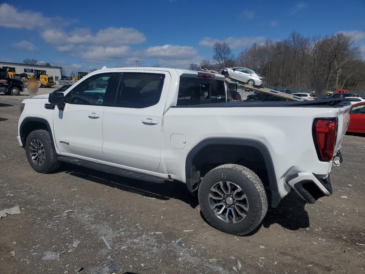 2021 GMC Sierra - Image 2