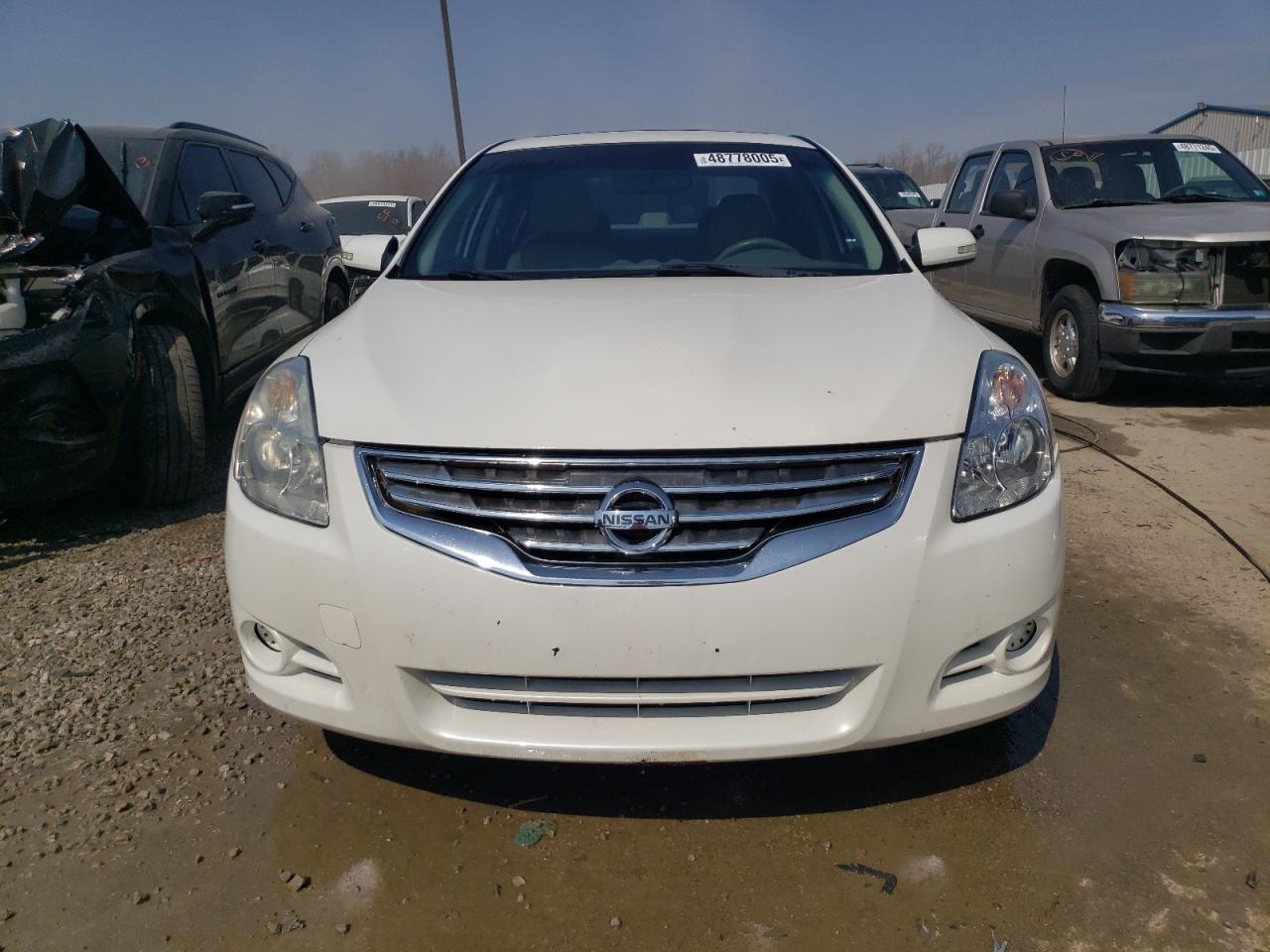 2011 Nissan Altima - Image 5
