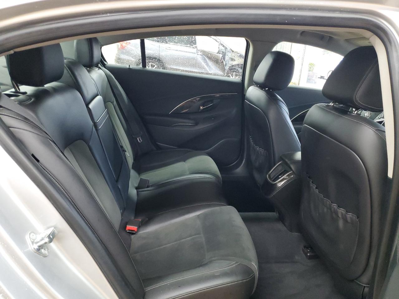 2016 Buick LaCrosse - Image 10