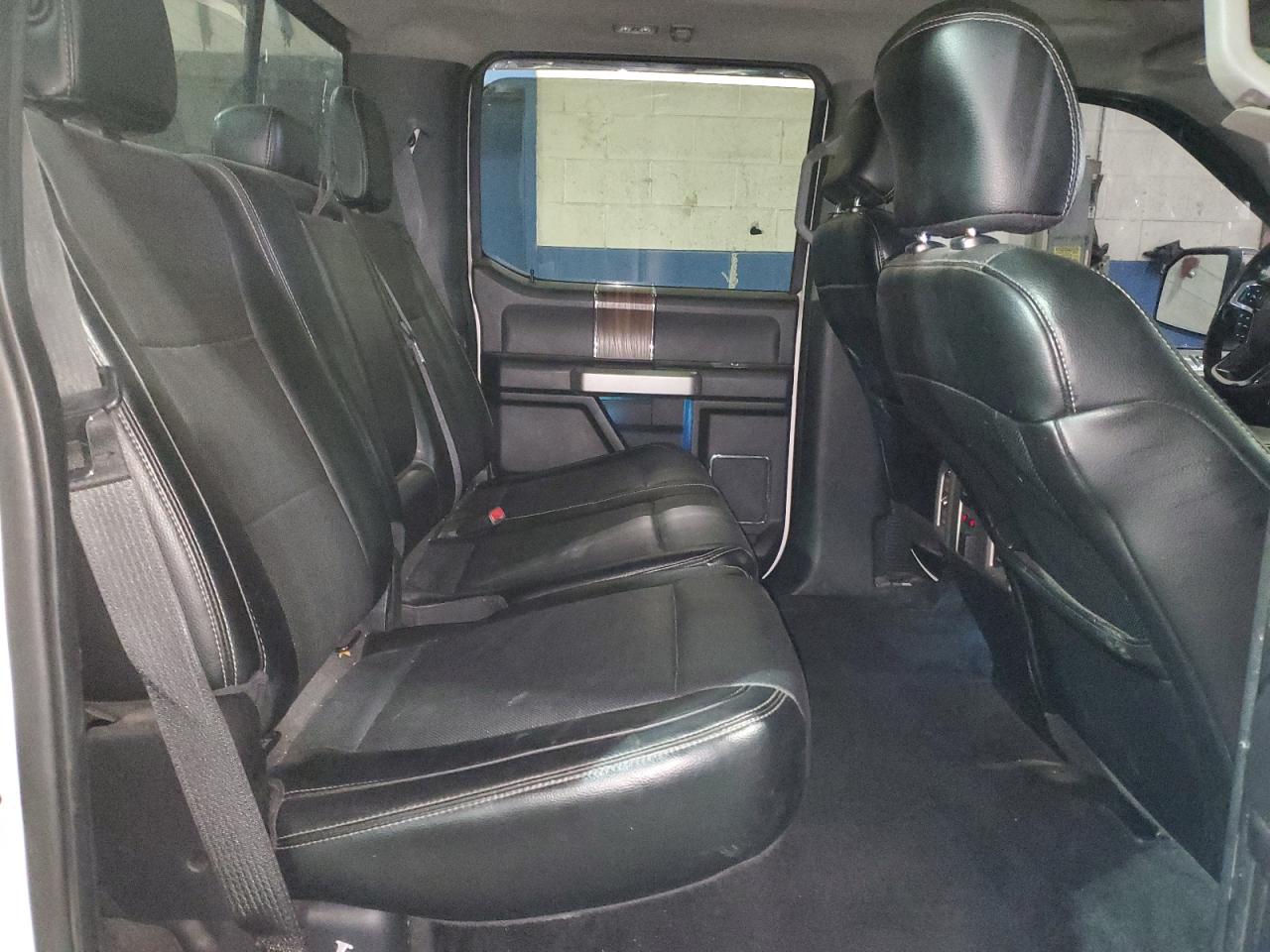 2015 Ford F-150 - Image 10